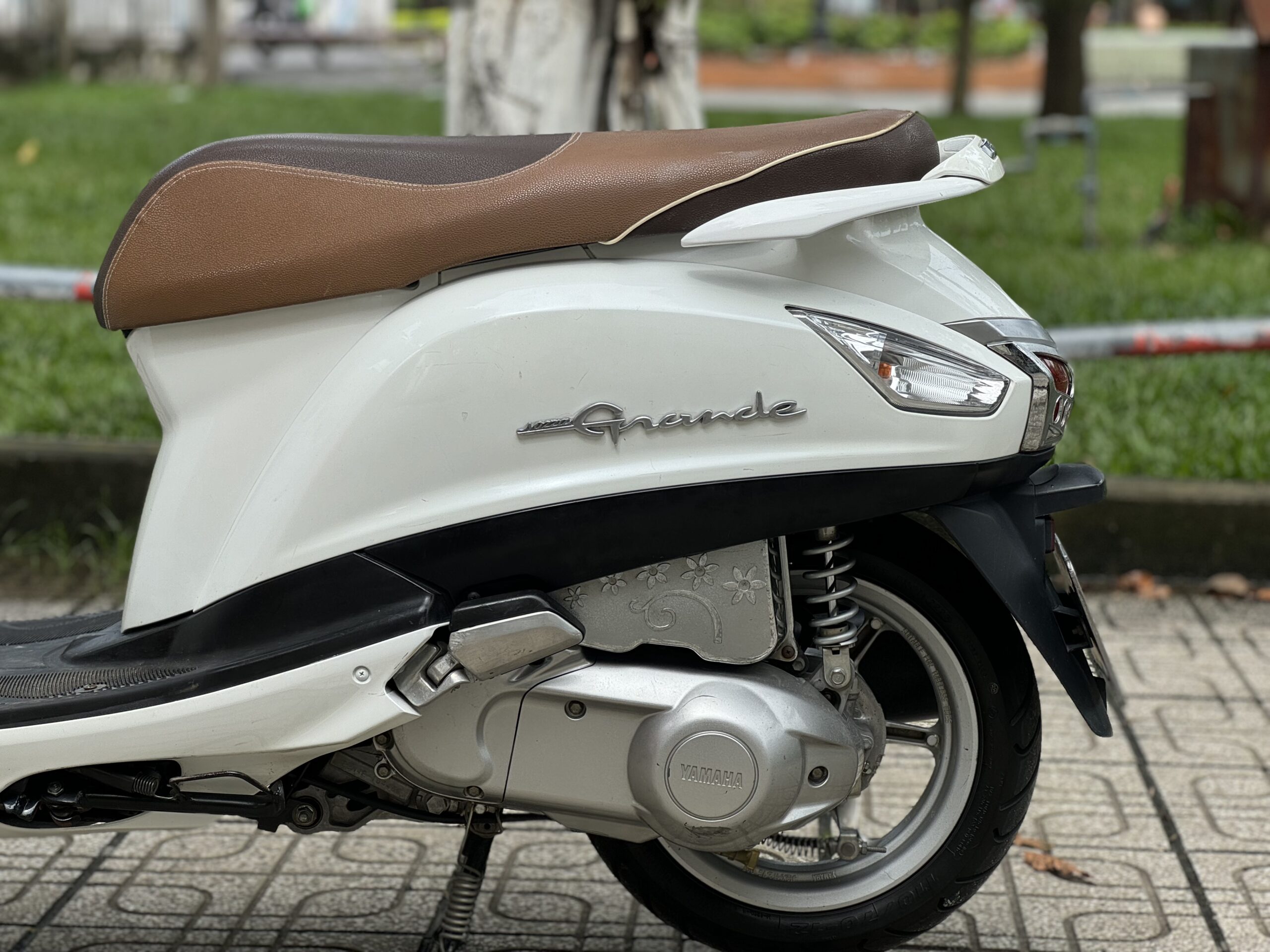 Tình trang thực tế của xe Grande cũ đời 2017 màu trắng