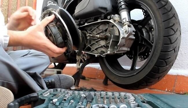 Hướng dẫn chăm sóc xe máy tại nhà để luôn bền đẹp như mới