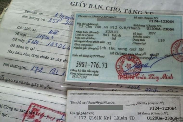 Kiểm tra giấy tờ pháp lý của xe