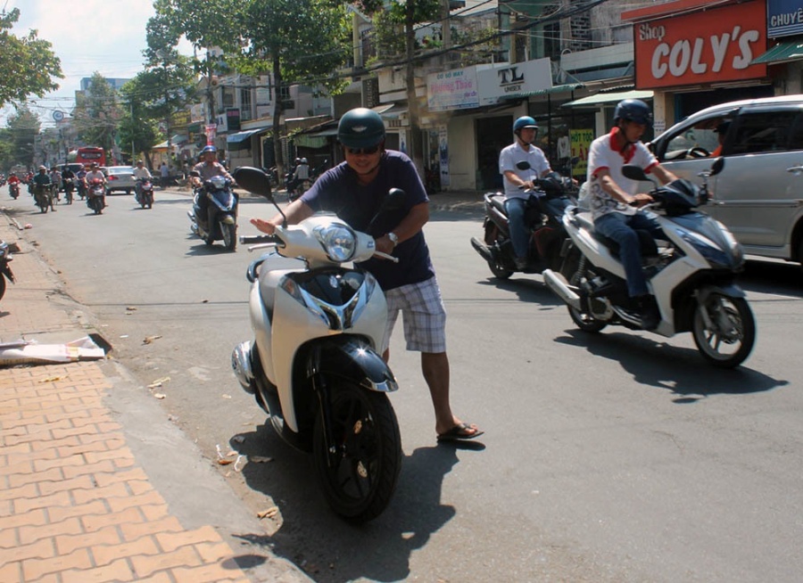 Cách xử lý khi xe máy bị hụt ga chết máy