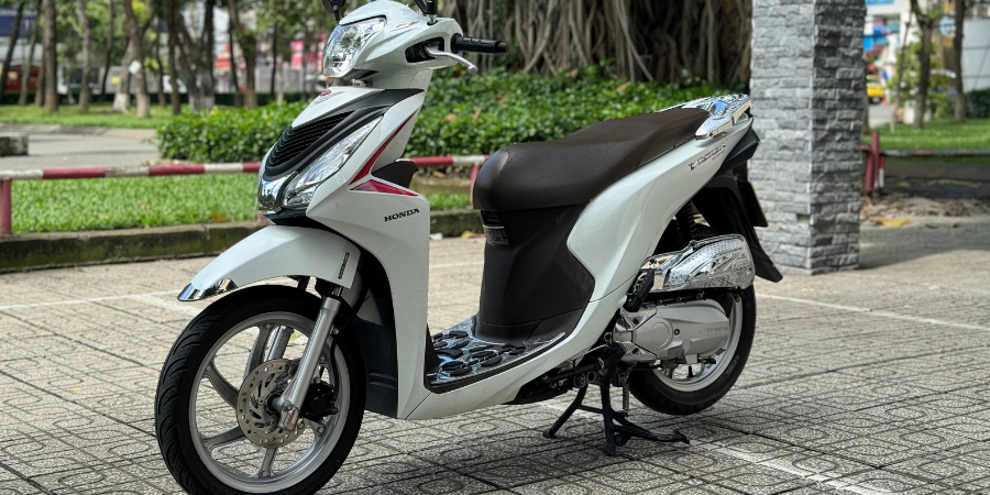 Xe máy Honda Vision 2020.